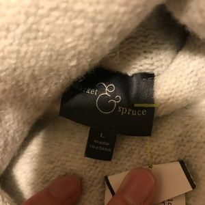 Large woman’s sweater